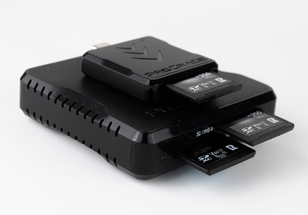 プログレードデジタル、「SD/microSD UHS-II」ダブルスロットカード