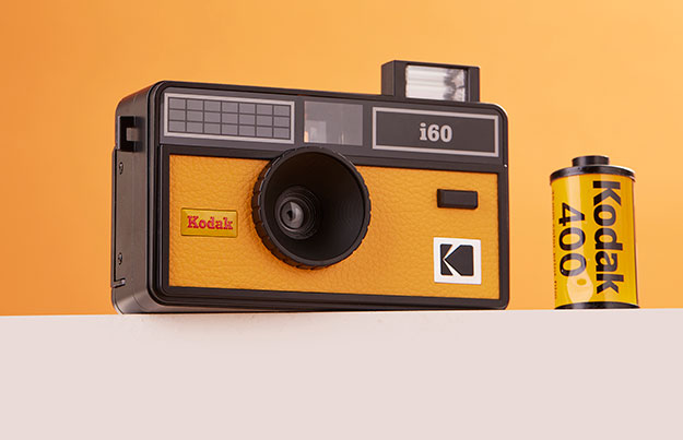 フィルムカメラ Kodak PORTRA100T 05/2004 8x10 フィルムカメラ Kodak PORTRA100T 05/2004 8x10 Kodak Zx1