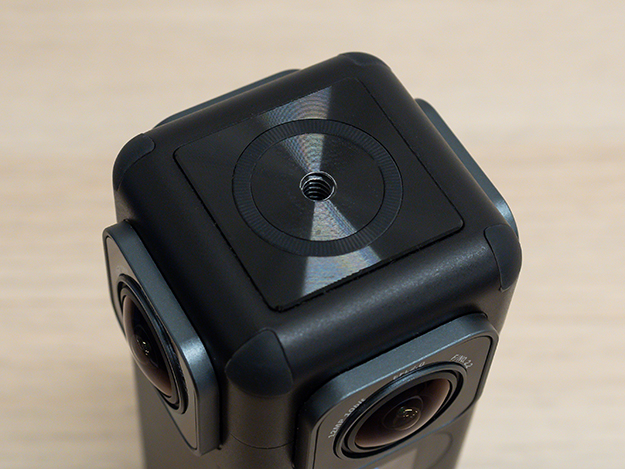 FrontlineVRcamera-vol23_09