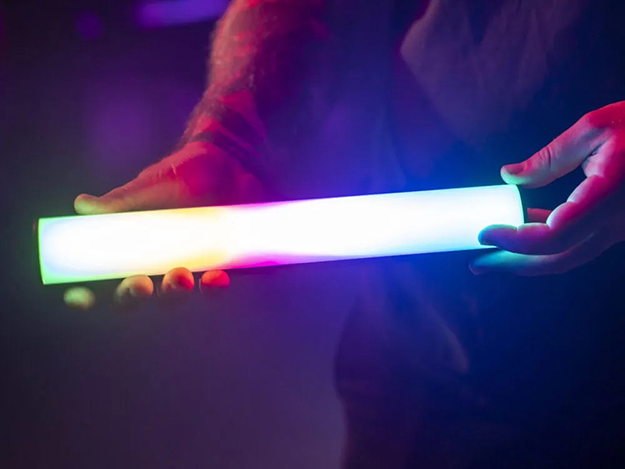 Aputure初のチューブライト「MT Pro」登場