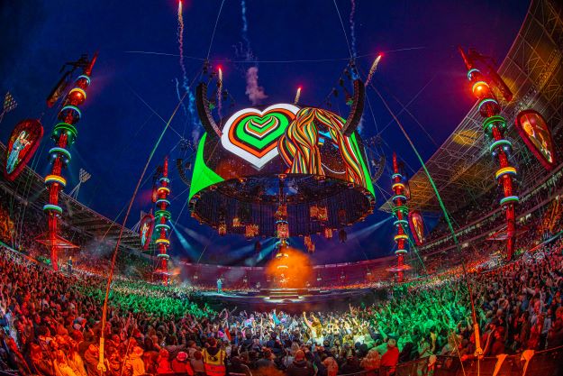 ROE Visual、エド・シーラン 「The Mathematics Tour」にビジュアルディスプレイが採用