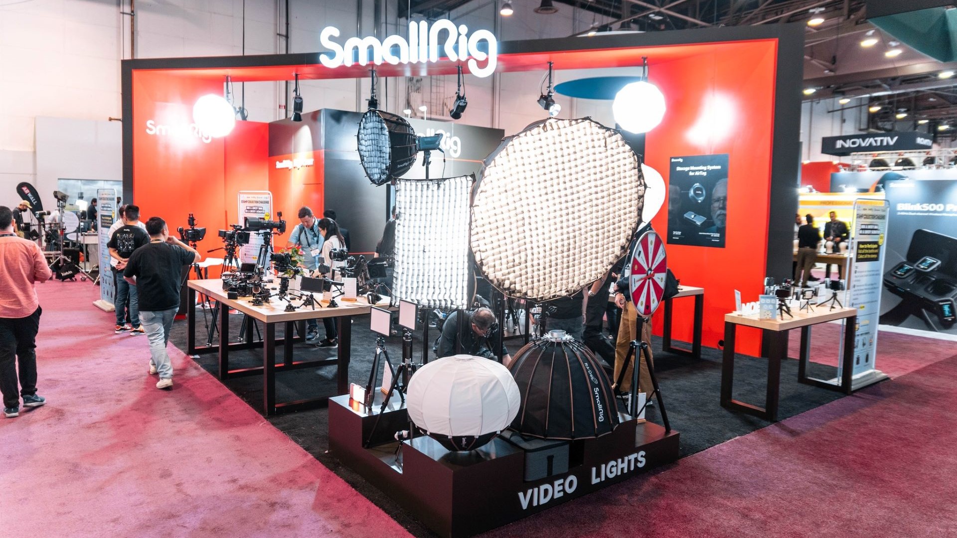 SmallRig Announces Follow Focus “F60” and Heavy Duty Carbon Tripod Kit “FreeBlazer” [NAB2023]